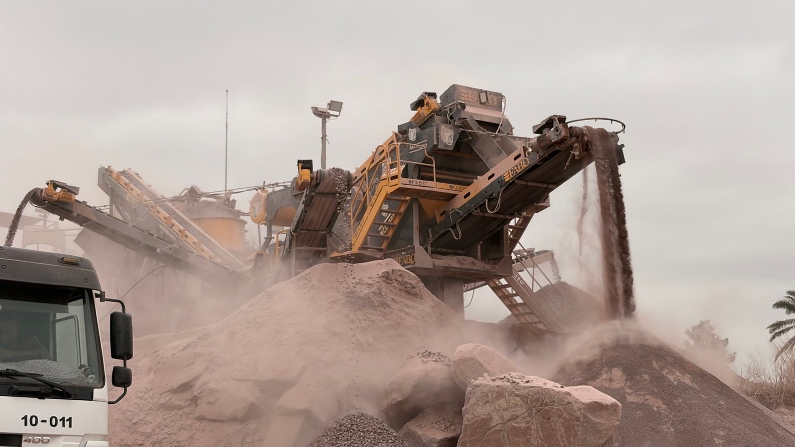 StoneCore aggregate crushing machinery in operation